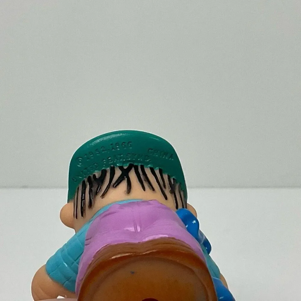 vtg mcdonalds happy meal toy peanuts farm linus charlie brown figure 2.5 inch lo